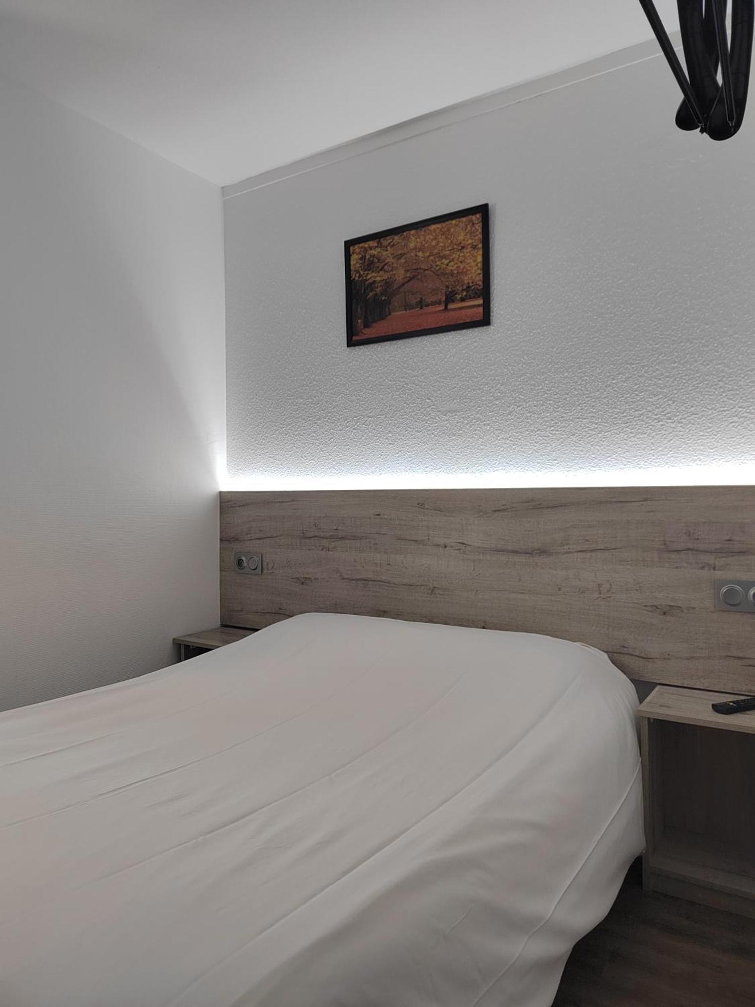 Alpha Hotel Bouafle Dış mekan fotoğraf