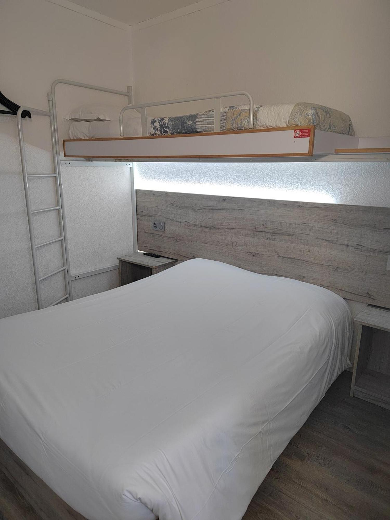 Alpha Hotel Bouafle Dış mekan fotoğraf